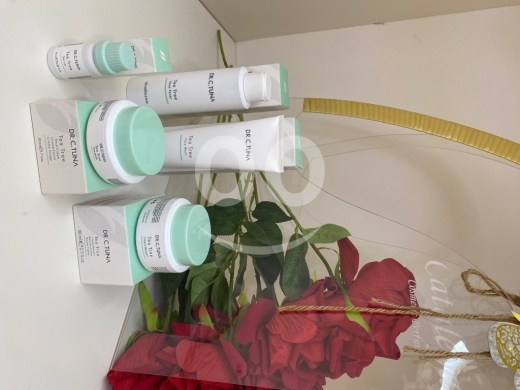 Health & Beauty in Al Dahye - مجموعة دكتور سي تونا بخلاصة شجرة الشاي لعلاج حب الشباب | Dr. C. Tuna Tea Tree Acne Care Set