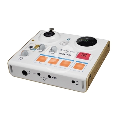 Musical Instruments & DJ Equipment in Achrafieh - بطاقة صوت تاسكام US-32 ميني ستوديو للبث المباشر | Tascam MiNiSTUDIO Personal US-32 Audio Interface