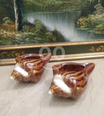 Antiques & Collectibles in Other - طقم منافض بورسلان صيني أنتيك شكل صدفة | Pair of Antique 1960s Chinese Porcelain Shell Ashtrays