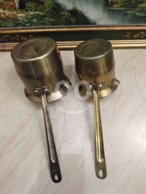 طقم ركاوي قهوة نحاس أصلي عدد 2 | Pair of Traditional Handmade Copper Coffee Pots (Rakweh) — 2