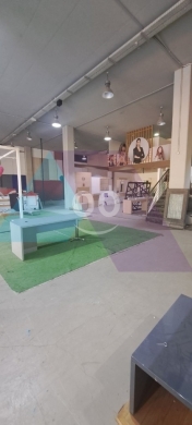 Commercials for rent in Ghazir - 650m2 spacious showroom 4rent in Ghazir - معرض للإيجار في غديرJP78SR1