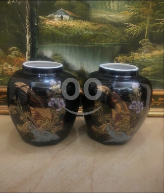 Antiques & Collectibles in Other - طقم فاز بورسلان طاووس أسود مذهب | Pair of Antique Black Porcelain Peacock Vases Gilded