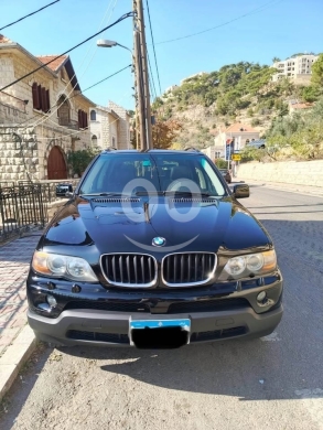 BMW dans Deir el-Kamar - X5 2004