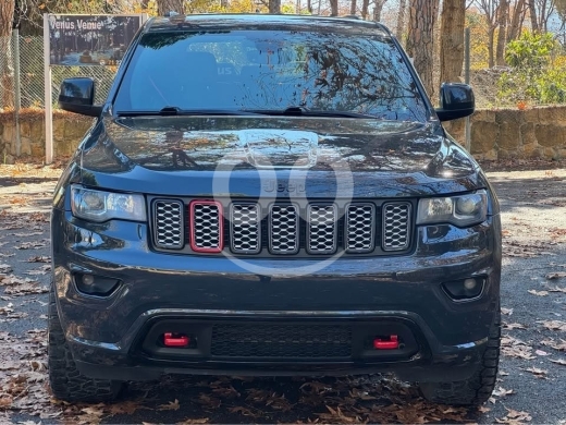 جيب في عاليه - grand cherokee 2018