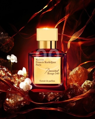 Health & Beauty in Ain Saadeh - عطر باكارات روج 540 إكستري دو بارفيوم 70 مل أصلي | Baccarat Rouge 540 Extrait de Parfum 70ml