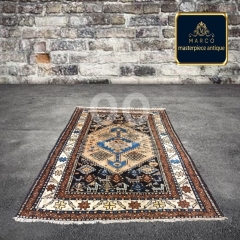 Antique Hamedan Hand-Knotted Wool Rug - Excellent Condition