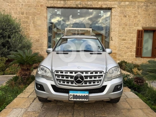 Mercedes-Benz in Beirut City - Mercedes ML350 Model 2009