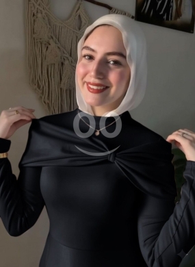 فستان سهرة مخمل ناعم بقصة ملكية أنيقة | Elegant Royal Cut Soft Velvet Evening Dress — 4
