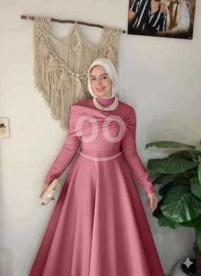 فستان سهرة مخمل ناعم بقصة ملكية أنيقة | Elegant Royal Cut Soft Velvet Evening Dress — 3