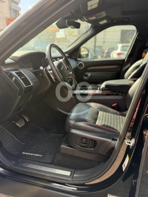 2018 Land Rover Discovery Luxury | 7 Seats | Panoramic Roof | 5 Cameras | Clean Carfax — 5