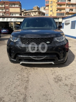 Rover in Beirut City - 2018 Land Rover Discovery Luxury | 7 Seats | Panoramic Roof | 5 Cameras | Clean Carfax