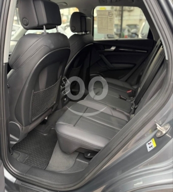 أودي في مدينة بيروت - 2018 Audi Q5 Quattro | Panoramic Roof | Camera & Sensors | 99k Miles | Clean Carfax