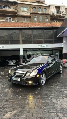 Mercedes-Benz in Zahleh - Mercedes W212 2010