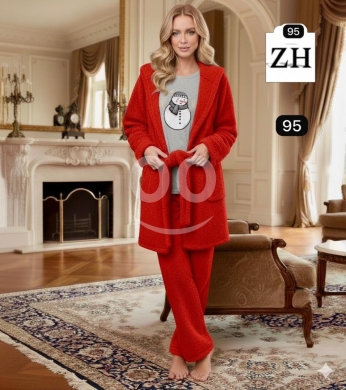 الملابس، الأحذية والزينة في أبو سمرا - بيجاما نسائية ٣ قطع من الفرو الناعم | Cozy 3-Piece Women&#039;s Faux Fur Pajama Set