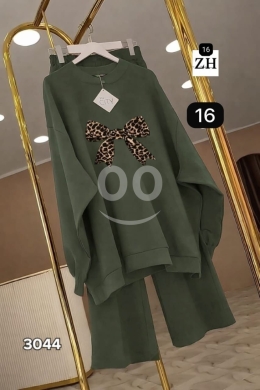 سيت نسائي شتوي ناعم مع فيونكة أنيقة | Premium Women's Winter Set with Elegant Bow — 4