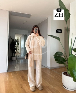 طقم شتوي صوف مضفر مع شال أنيق | Stylish Knitted Woolen Set with Matching Scarf — 4
