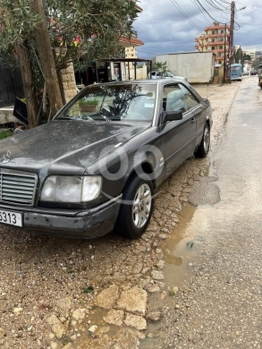 Mercedes-Benz in Tripoli - Mercedes 89