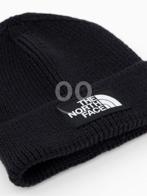 الملابس، الأحذية والزينة في  - Wool hats