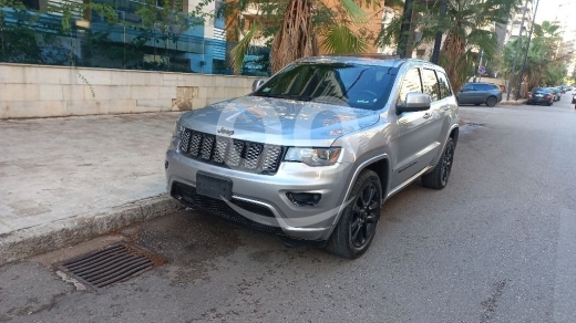 Jeep in Verdun - جيب شيروكي التيتود 2018 دفع رباعي بحالة الوكالة للبيع | Like New Cherokee Altitude 2018 Four Wheel