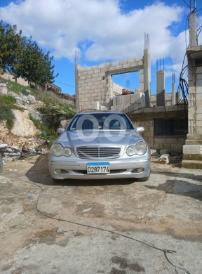 Mercedes-Benz in Ksaybeh - C240 2001