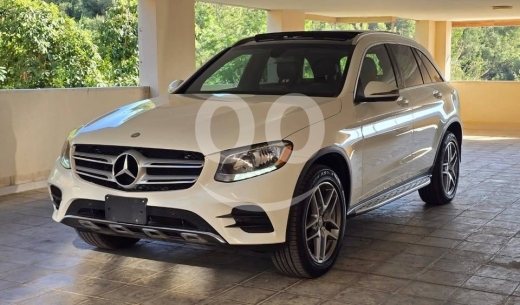 Mercedes-Benz in Zouk Mosbeh - MERCEDES-BENZ E300 2017