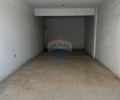 Commercials for sale in Azmi - R9-3086 Shop for Sale in Azmi - Tripoli محل للبيع في عزمي طرابلس