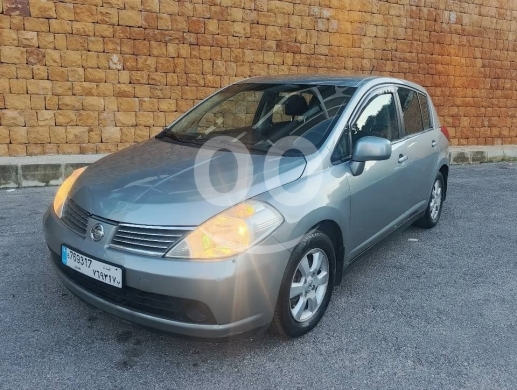 Nissan in Choueifat - Nissan Tiida 2012