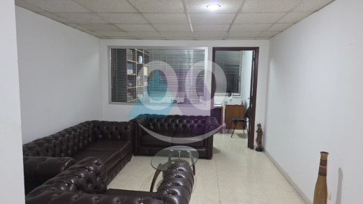 Commercials for sale in Bouchrieh - 153 m2 office for sale in Bauchrieh - مكتب للبيع في البوشريةTK59O213