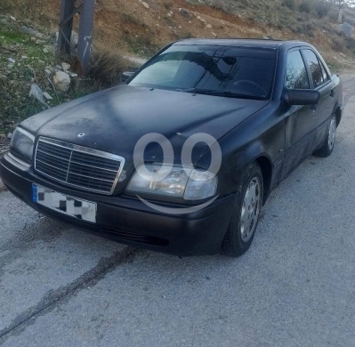 Mercedes-Benz in Ain Kfarzabad - Mercedes C280 Model 94