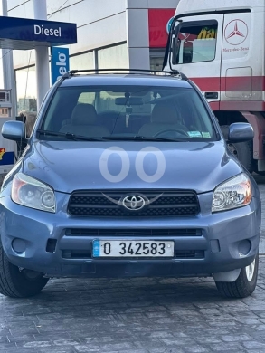 Toyota in Beirut City - Toyota RAV-4 model 2006