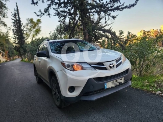 Toyota dans Deir Qoubel - TOYOTA RAV 4 2013