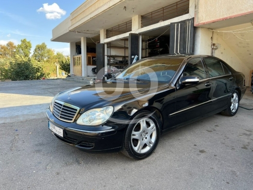 Mercedes-Benz in Minieh - 2001 Mercedes-Benz S500 V8 W220 - Luxury Sedan, 302HP, Premium Interior, Classic Silver, Top Clean