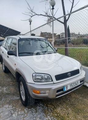Toyota in Batroun - Rav 4 model 1999