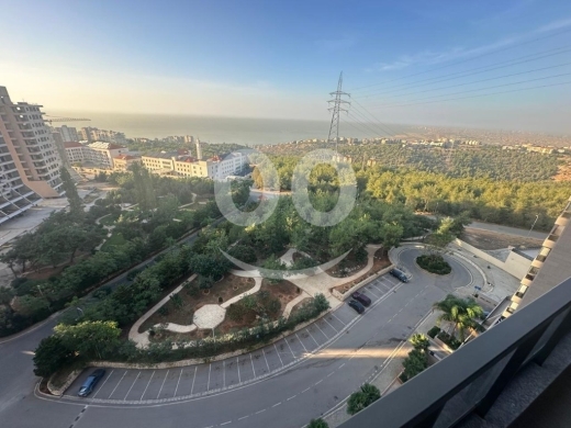 Apartments for sale in Dawhet Aramoun - Luxury 250sqm Furnished Apartment for Sale in Doha El Hoss - 4 Bedrooms, Modern Decor, Open View