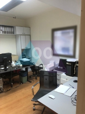 Commercials for sale in sursock - 95m2 Prime Office 4sale in Sursock-Achrafieh-1 mon From Saifi VillageEZ21O2