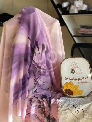 Vêtements, chaussures et accessoires dans Zahleh - إيشارب كريب ناعم - خامة فاخرة ومريحة للاستخدام اليومي والمناسبات (15$)