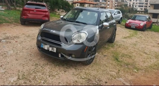 Mini in Beirut City - Mini Cooper 2011