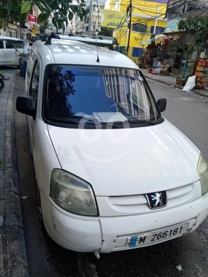 بيجو في صيدا - Peugeot model ٢٠٠٥