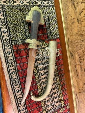 Antiques & Collectibles in Ain Mreisseh - خنجر (جنبية) تراثي قديم - صناعة يدوية عريقة وفخامة تاريخية (200$)