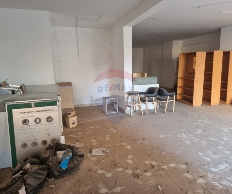 عقارات تجارية للبيع في نخله - R9-3099 Showroom for Sale in Nakhleh - Koura معرض للبيع في النخلة الكورة