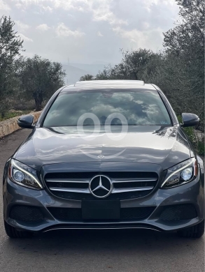 Mercedes-Benz in Zgharta - Mercedes C300 2018