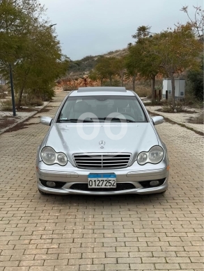 Mercedes-Benz in Damour - Mercedes C230 2005