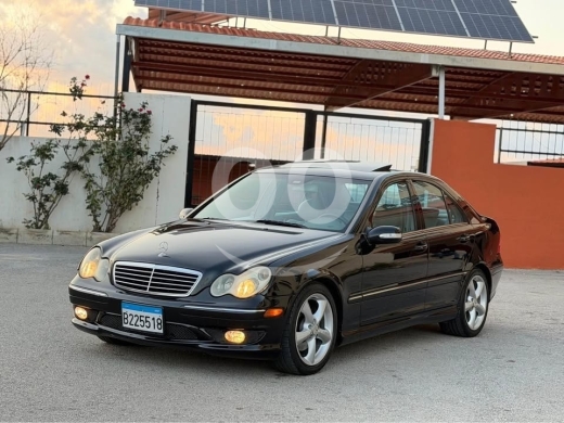 Mercedes-Benz in Nabatyeh - C230 2005