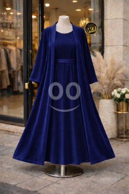 Clothes, Footwear & Accessories in Loussiya - عباية مخمل قطعتين مع زنار