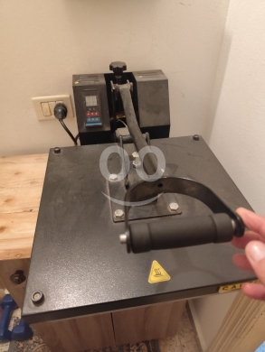 مكبس حراري احترافي ٤٠&times;٤٠ سم لطباعة التيشرتات والهودي | Professional Heat Press Machine 40x40cm
