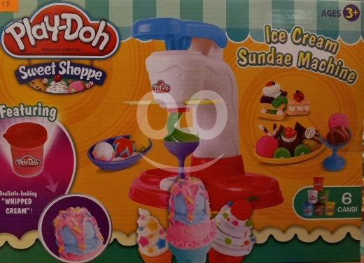Other Goods in Ras El Metn - طقم صلصال "سويت شوب" ماكينة صنع الآيس كريم فائقة النعومة +٣ | Sweet Shoppe Clay Ice Cream Machine 3+