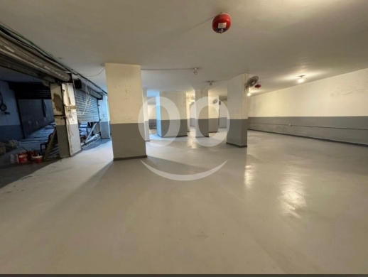 Commercials for rent dans Beyrouth - Warehouse for rent in beirut