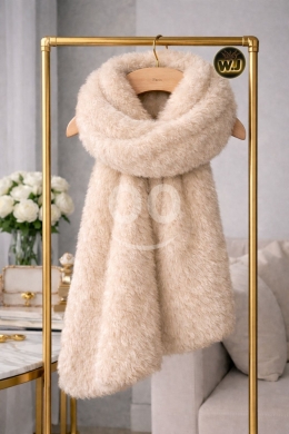 Clothes, Footwear & Accessories in Loussiya - شال فرو