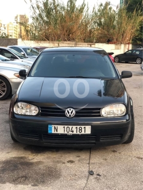 Volkswagen in Beirut City - Golf Model 2000