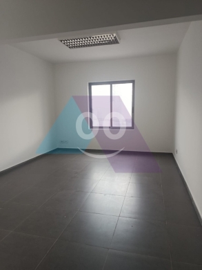 Commercials for rent in Beirut City - Spacious 140 m2 Clinic/Office 4rent in Alroum - عيادة للإيجار في الرومCT24O6